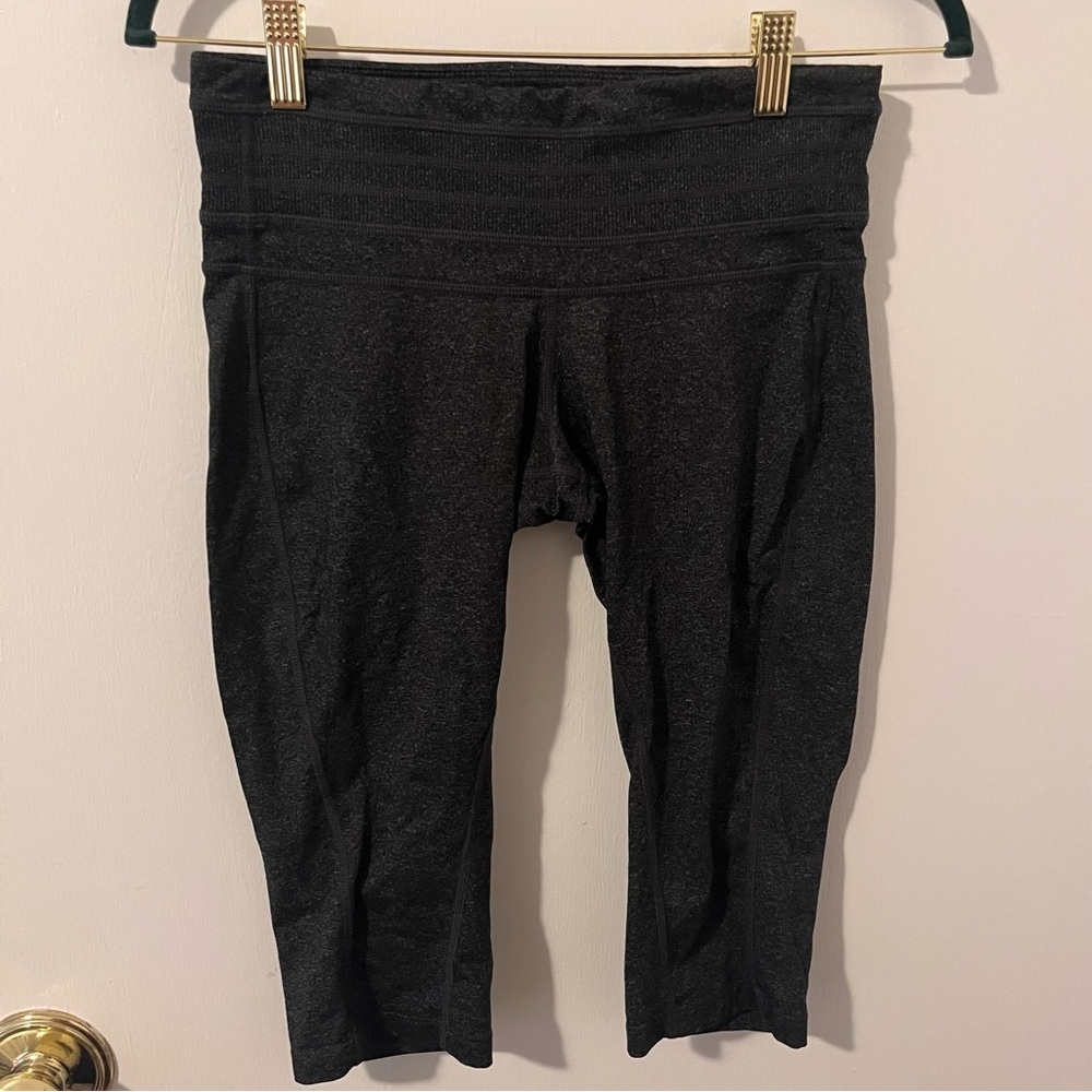 Prana Charcoal Gray Olympia Knicker Knee Length Capri Leggings Size Small - Picture 1 of 10